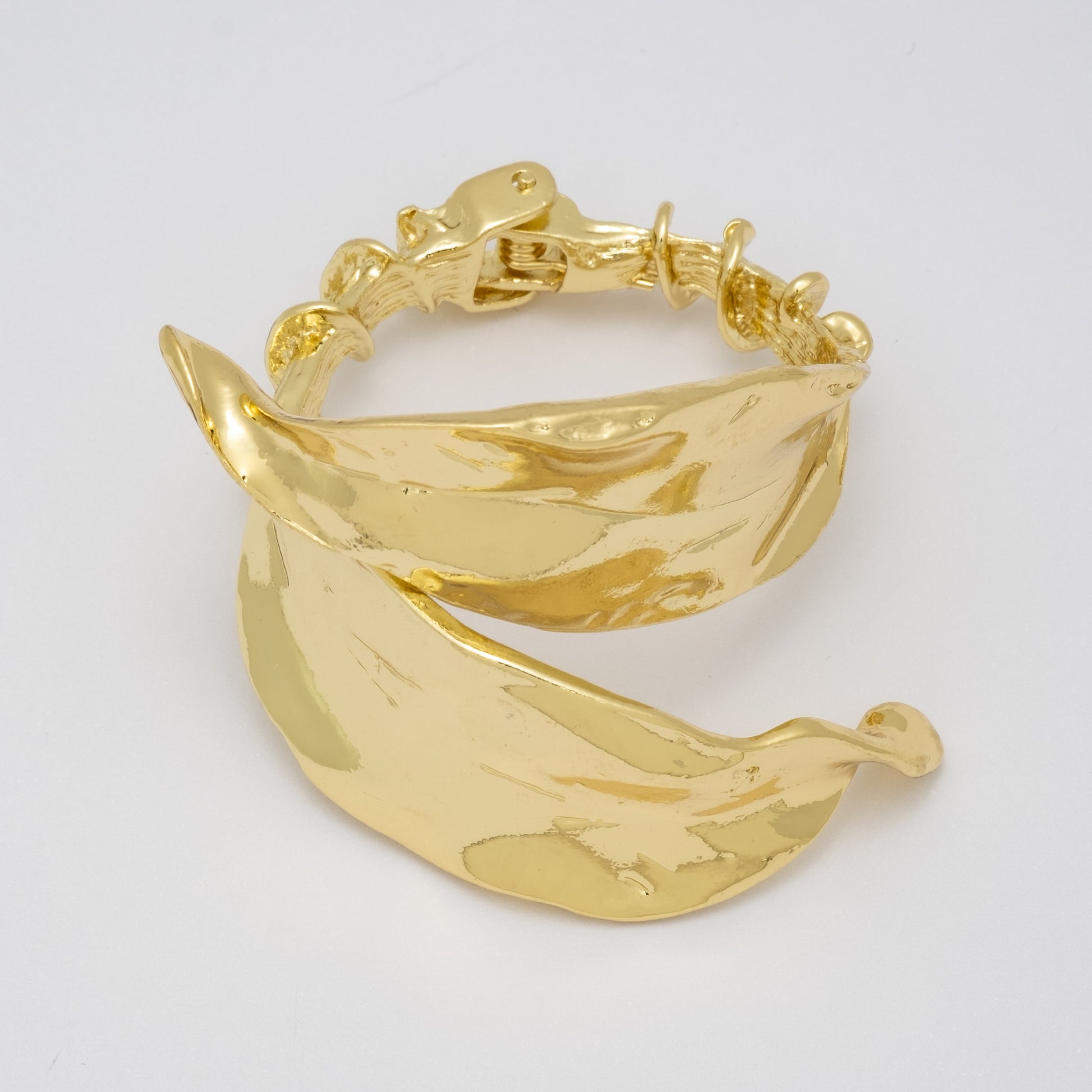 Sarya Yaprak Kelepçe