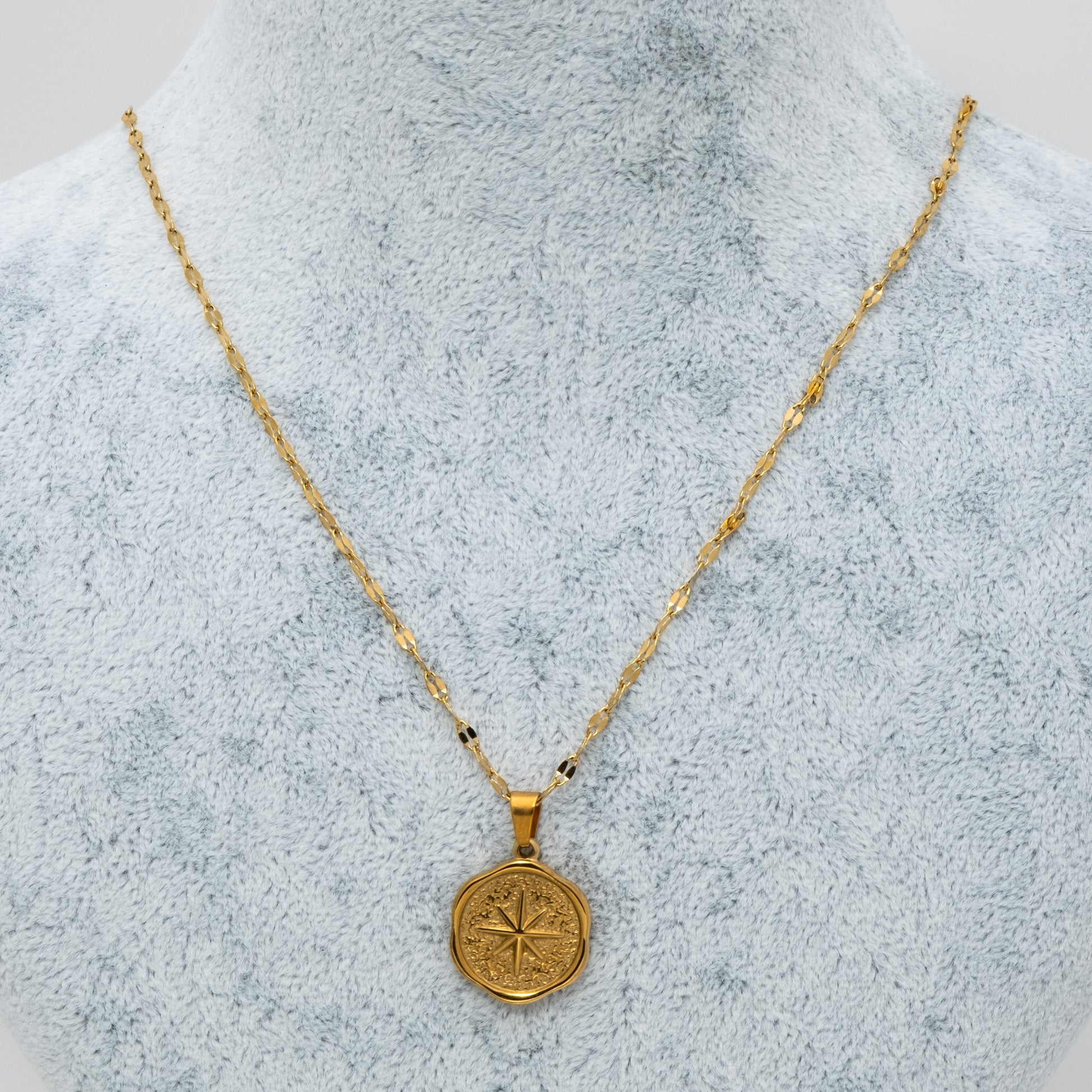 Pathfinder Gold Kolye