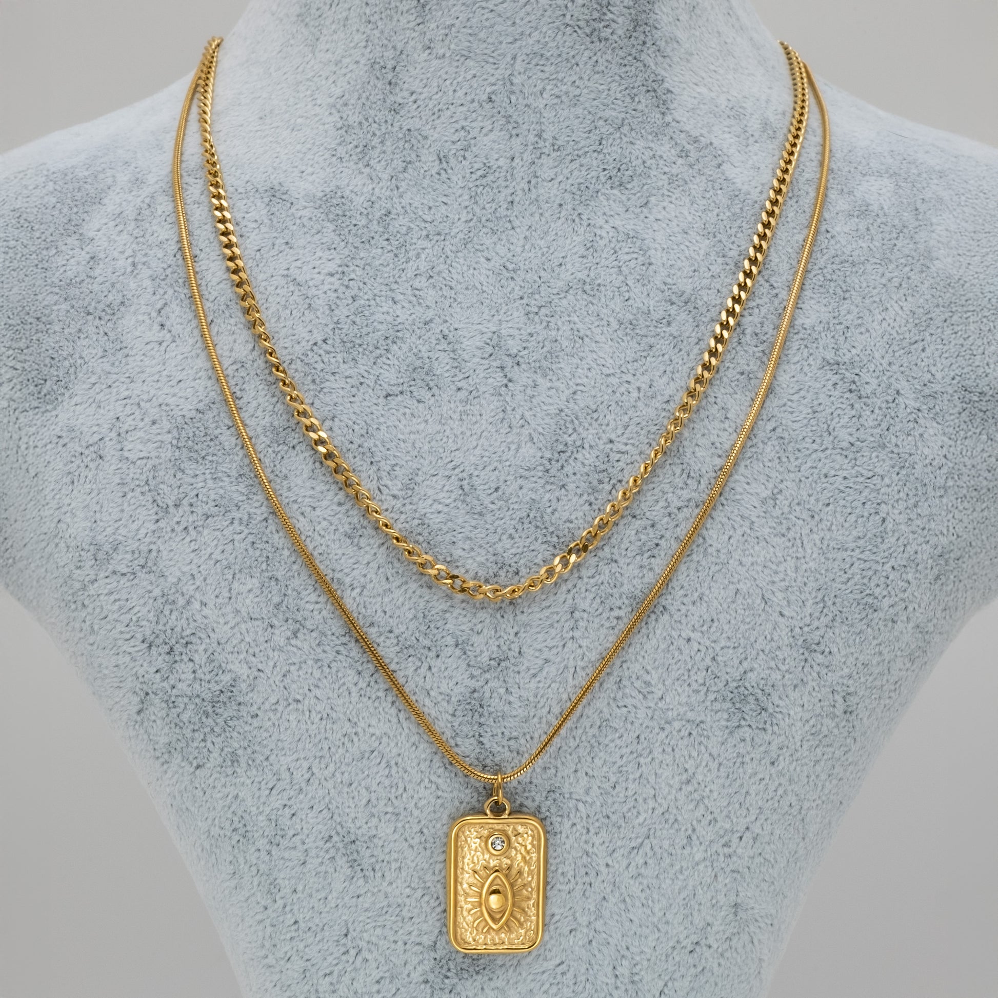 Golden Guardian Gold Kolye