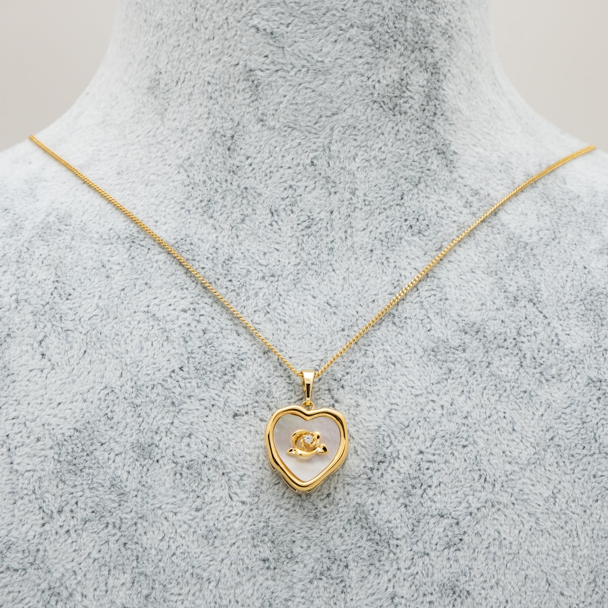 Divine Secret VIP Gold Kolye