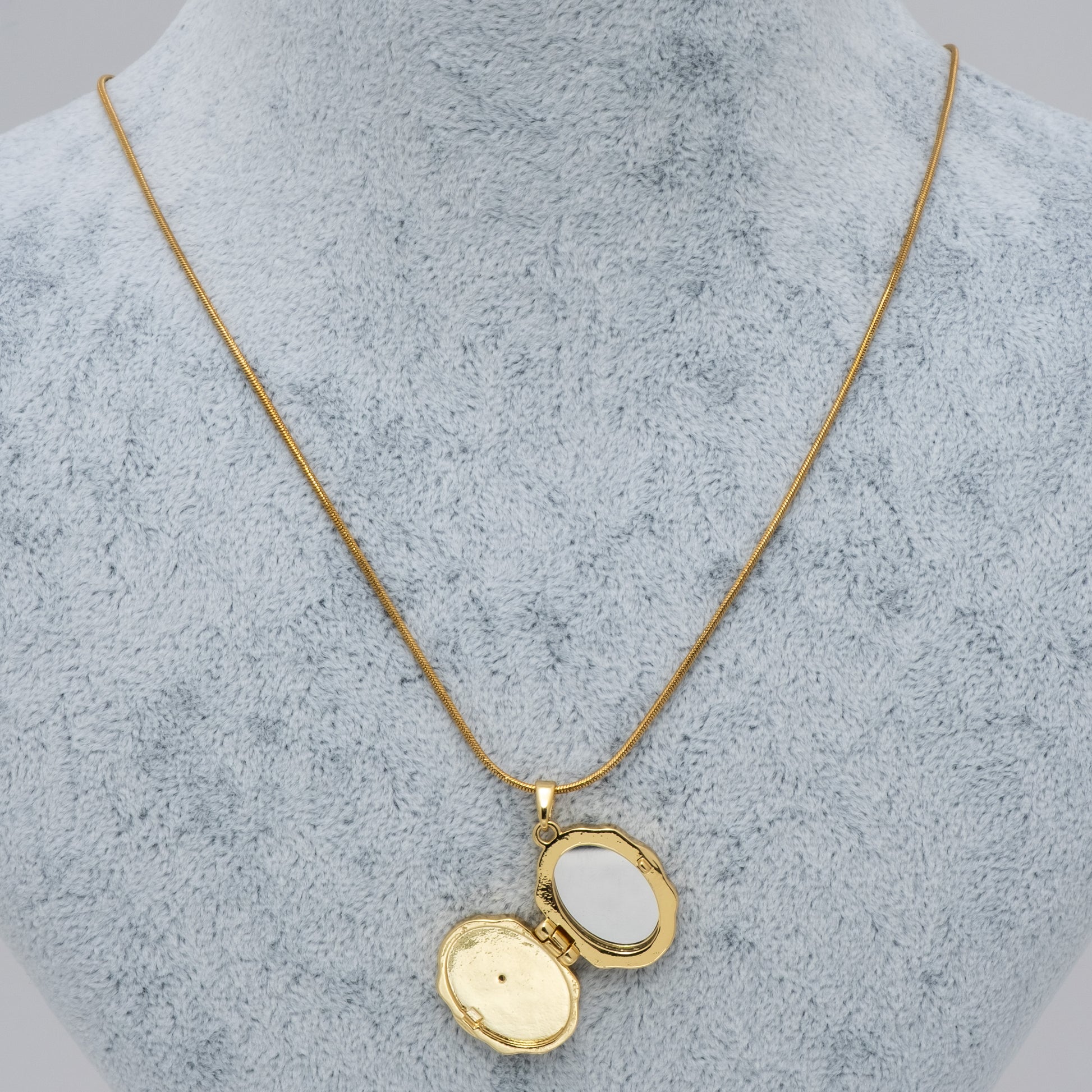 Angel Whisper Gold Kolye